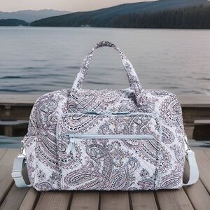 New Vera Bradley Weekender Travel carry on Bag in cotton Sky Paisley